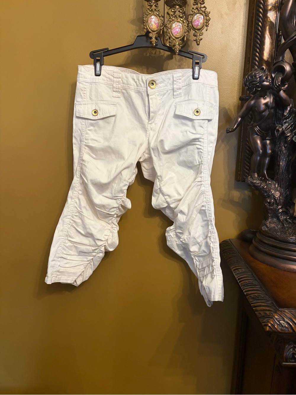 XOXO White Ruched Capris with Cargo Pockets